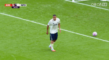 空斩世界波, 禁区内防守, 上半场梅里 空斩世界波, 禁区内防守, 上半场梅里